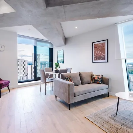 Hilltop Serviced Apartments - Deansgate Manchester Exterior photo