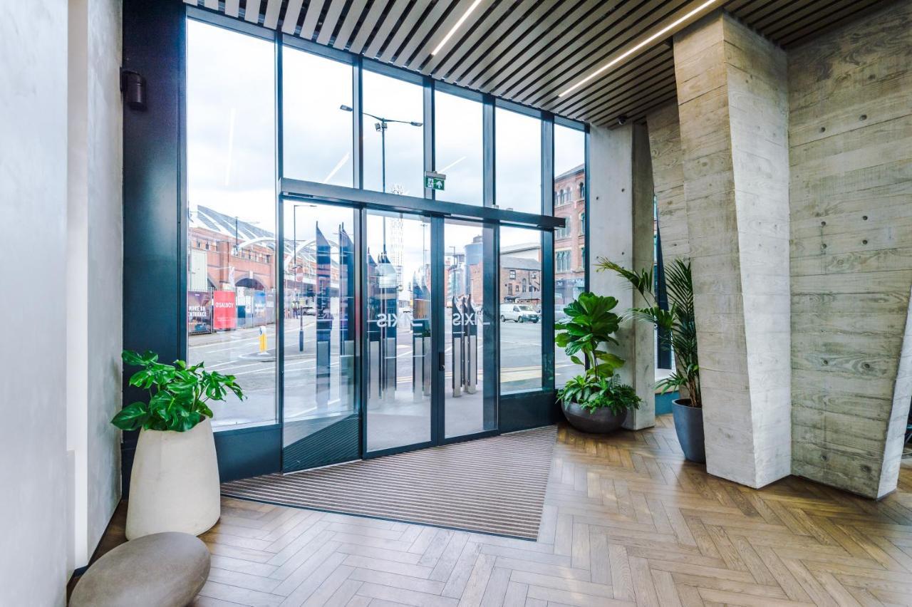 Hilltop Serviced - Deansgate Apartment *